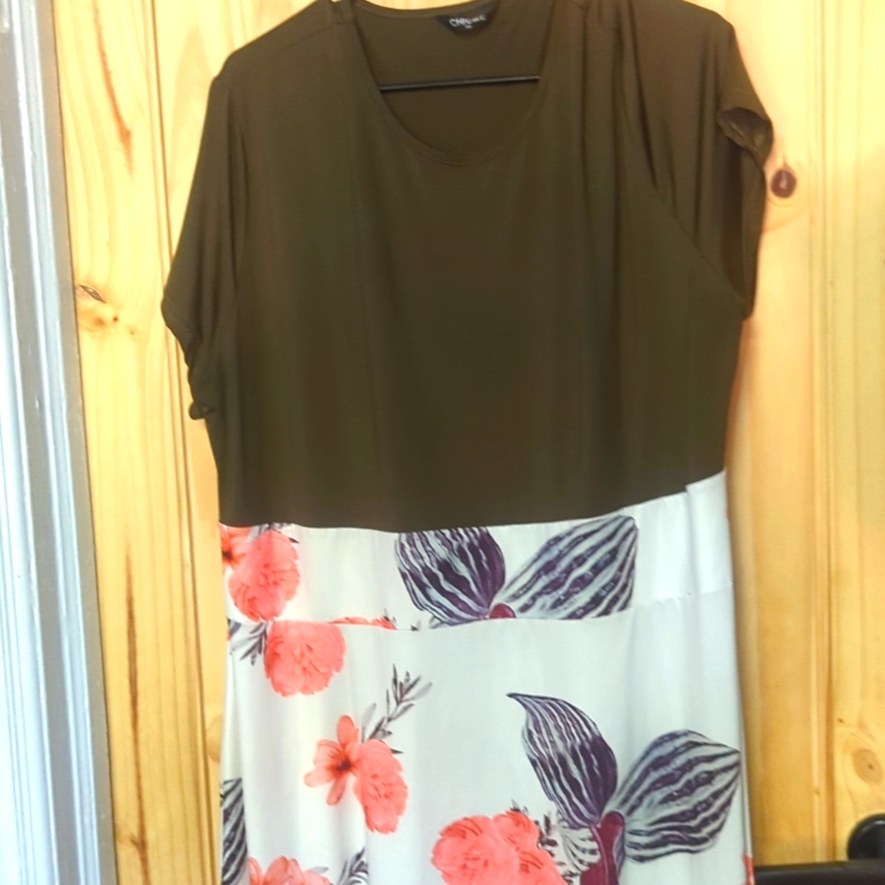 Bloom chic 4xl dress floral pattern never worn